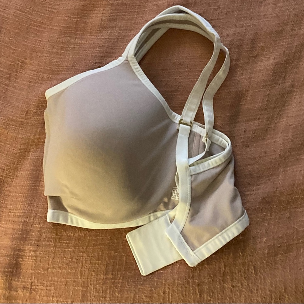 Natori 38DD Adjustable Underwire Sports Bra